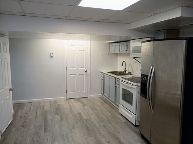 1115 Cascade Dr, West Homestead, PA 15120