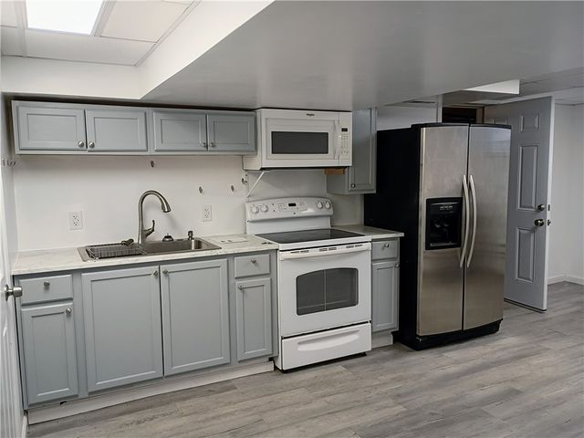 1115 Cascade Dr, West Homestead, PA 15120