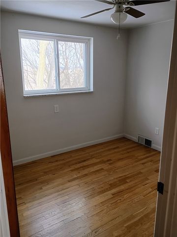 1115 Cascade Dr, West Homestead, PA 15120