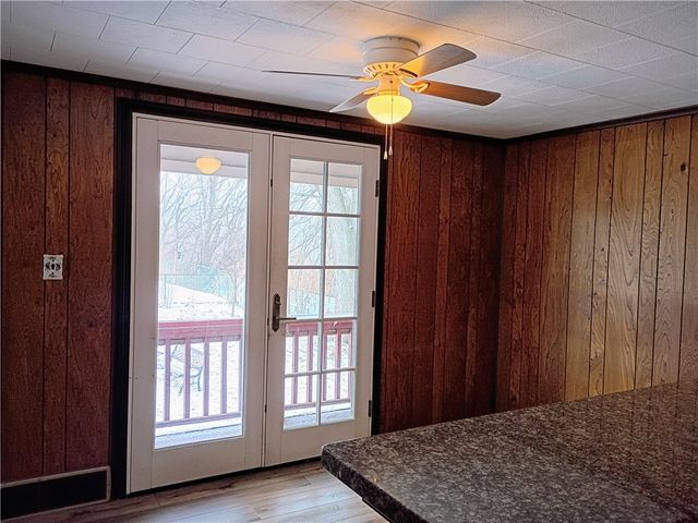 1115 Cascade Dr, West Homestead, PA 15120