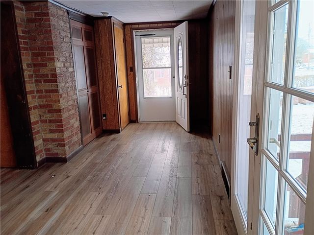 1115 Cascade Dr, West Homestead, PA 15120