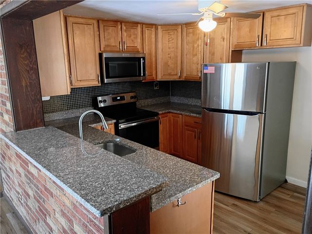 1115 Cascade Dr, West Homestead, PA 15120