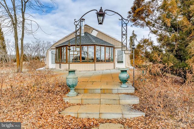 139 BORDENTOWN GEORGETOWN RD, Chesterfield, NJ 08515