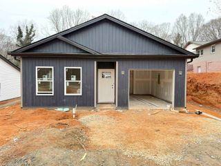197 N Georgia Avenue, Chesnee, SC 29323