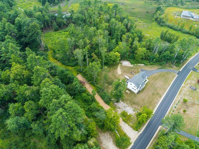 19 Scruton Pond Road, Barrington, NH 03825