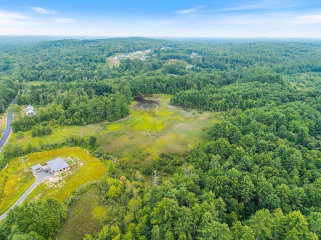 19 Scruton Pond Road, Barrington, NH 03825