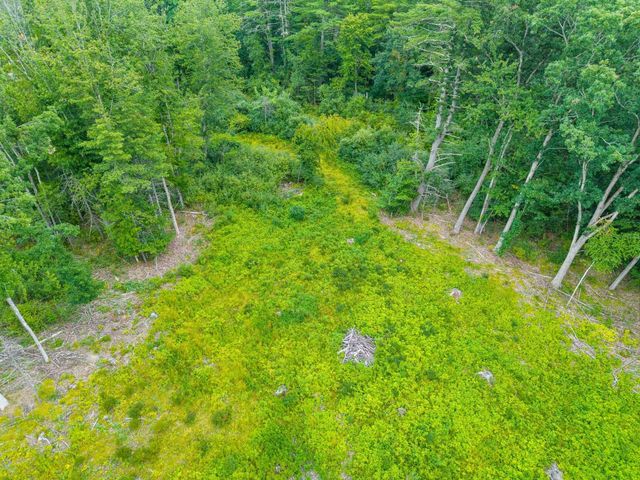 19 Scruton Pond Road, Barrington, NH 03825