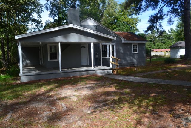 121 Park Avenue, Olanta, SC 29114