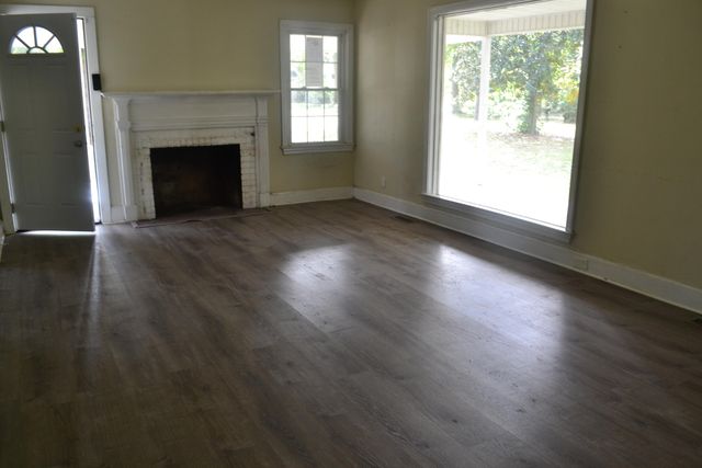 121 Park Avenue, Olanta, SC 29114