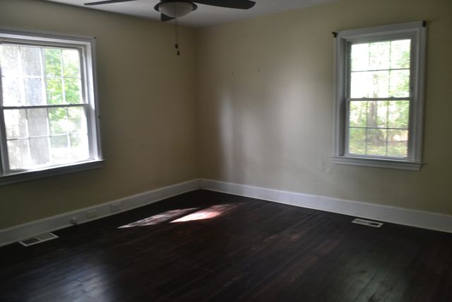 121 Park Avenue, Olanta, SC 29114