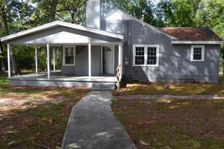 121 Park Avenue, Olanta, SC 29114