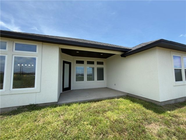 7721 Nadia Dr, Corpus Christi, TX 78414