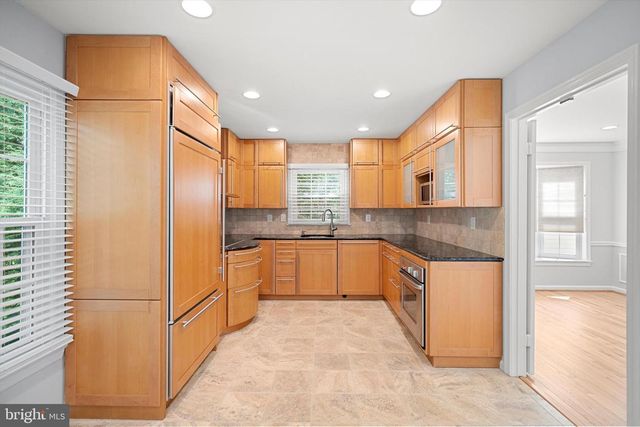2303 MCCORMICK RD, Rockville, MD 20850