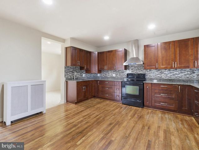 1043 SPRUCE ST, Hagerstown, MD 21740