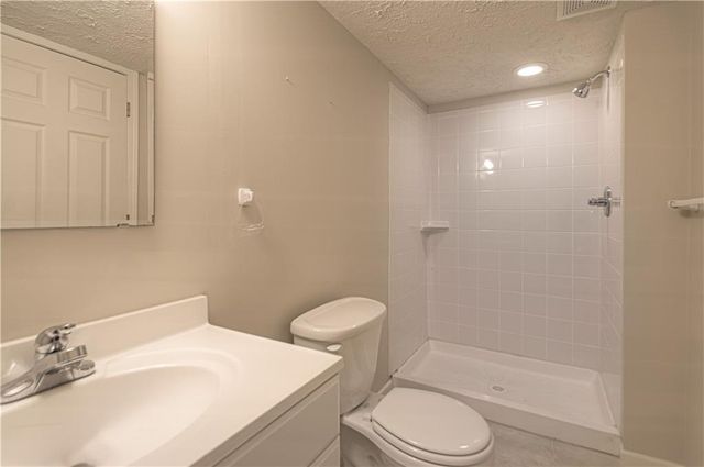 520 E Parma Way Street, Gardner, KS 66030