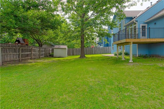 520 E Parma Way Street, Gardner, KS 66030