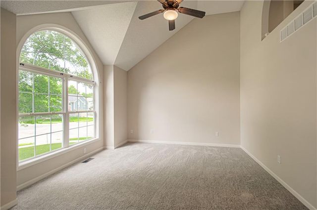 520 E Parma Way Street, Gardner, KS 66030
