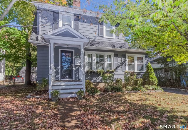 798 Mill Plain Road, Fairfield, CT 06824