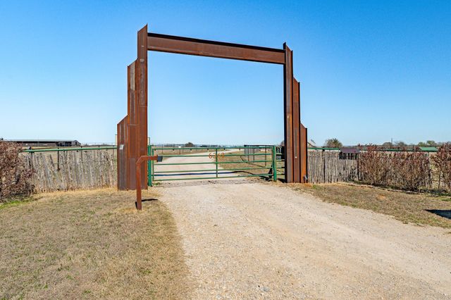 6363 E Fm 1188, Bluff Dale, TX 76433