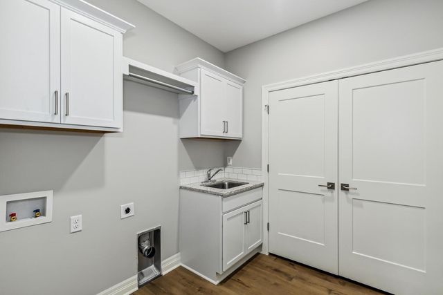 310 W Pepper Tree Rd, Andover, KS 67002