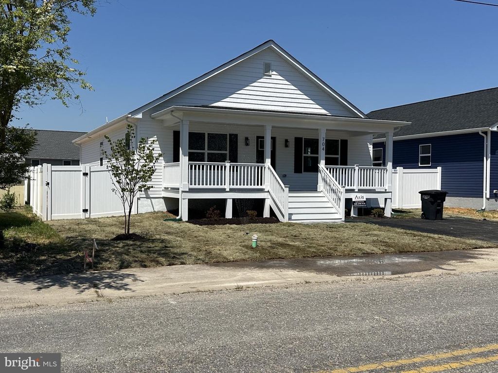 704 JACKSON STREET, Colonial Beach, VA 22443