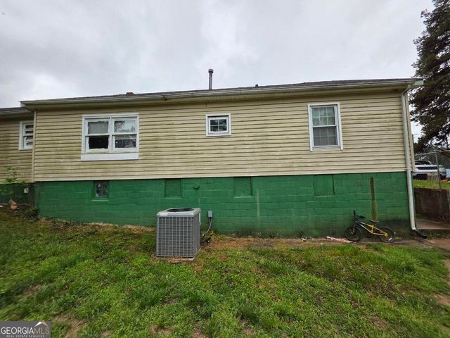 771 E Currahee Street, Toccoa, GA 30577