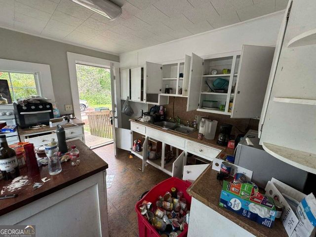 771 E Currahee Street, Toccoa, GA 30577