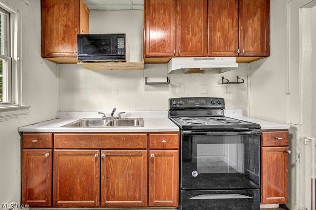 14410 Northfield Avenue, East Cleveland, OH 44112