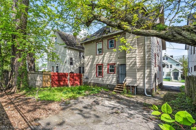 14410 Northfield Avenue, East Cleveland, OH 44112