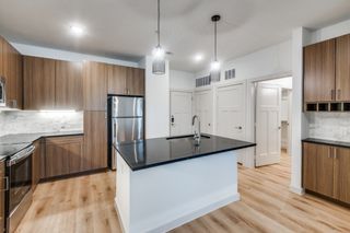 512 N Ewing Avenue A1M, Dallas, TX 75203