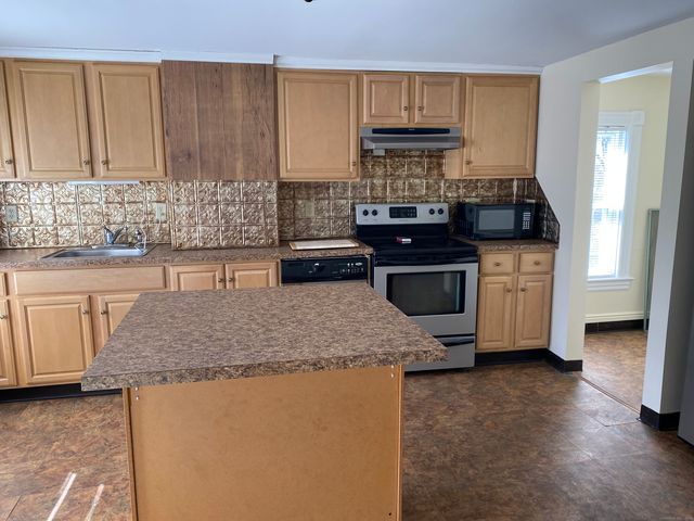 58 Georgiana Street, New London, CT 06320