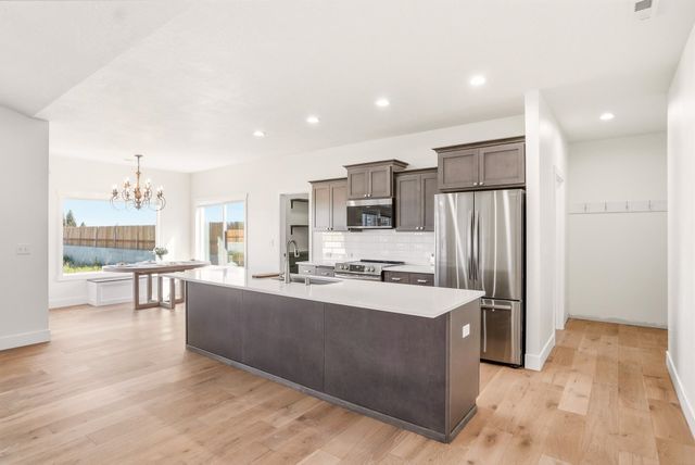16612 W ROLLING HILLS ESTATES Ln, Cheney, WA 99004