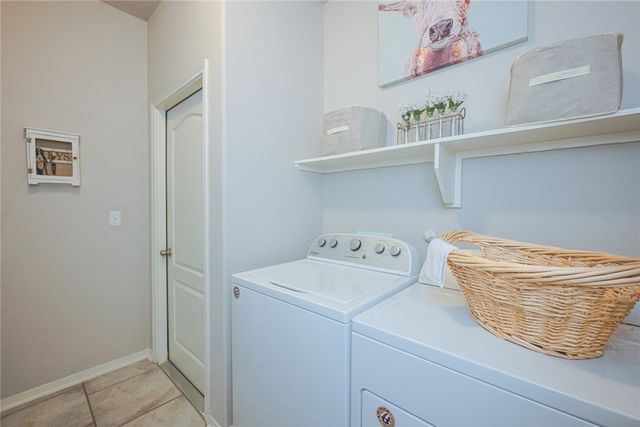 401 Inverrary Dr 36, Rockport, TX 78382