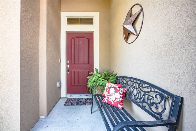 401 Inverrary Dr 36, Rockport, TX 78382