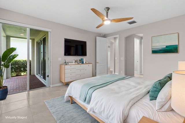 5319 Falcon Trail, Davie, FL 33314