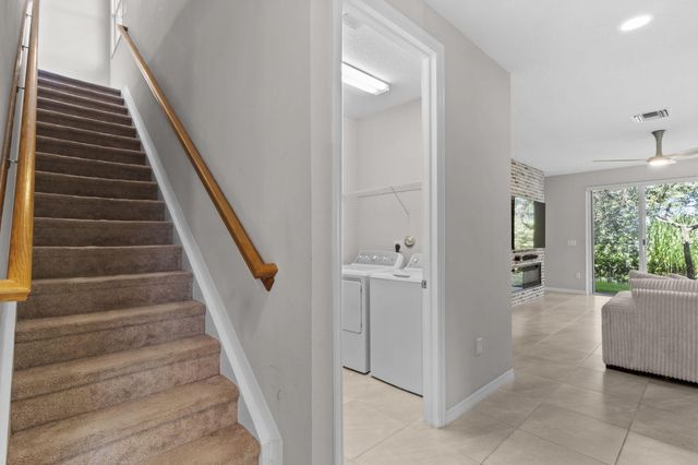 5319 Falcon Trail, Davie, FL 33314