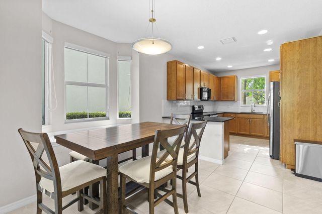 5319 Falcon Trail, Davie, FL 33314