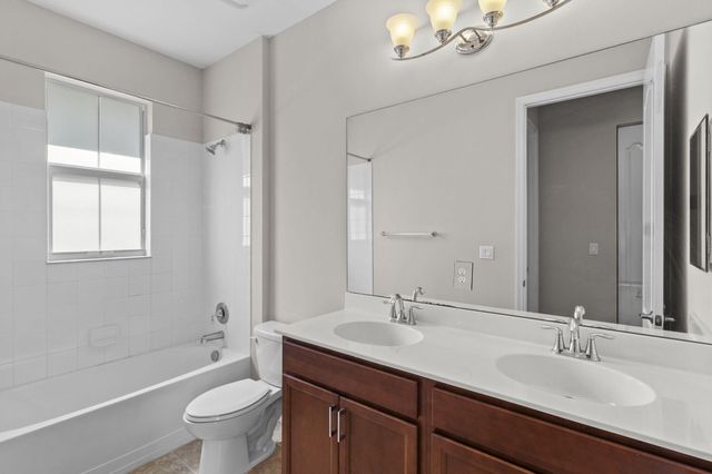 5319 Falcon Trail, Davie, FL 33314