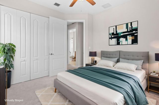 5319 Falcon Trail, Davie, FL 33314