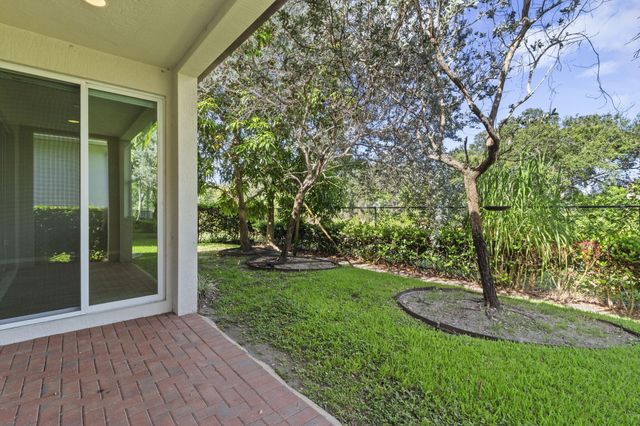 5319 Falcon Trail, Davie, FL 33314