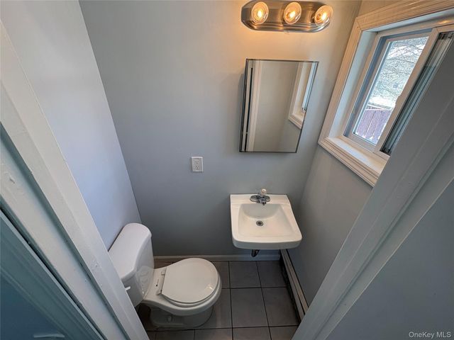 16 Linden Street, Coram, NY 11727