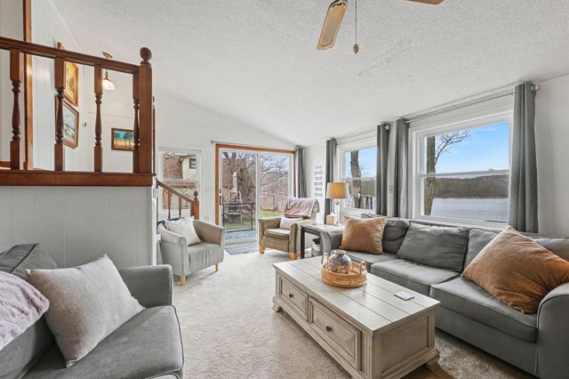 1610 Mull Road, Manchester Twp, MI 49287