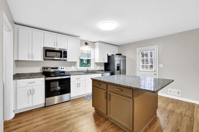 3091 Clifton SE Road, Smyrna, GA 30080