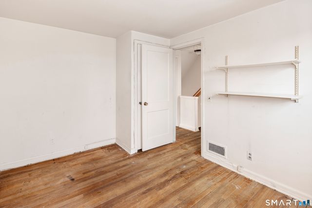 221 Sylvan Knoll Road, Stamford, CT 06902