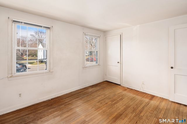 221 Sylvan Knoll Road, Stamford, CT 06902