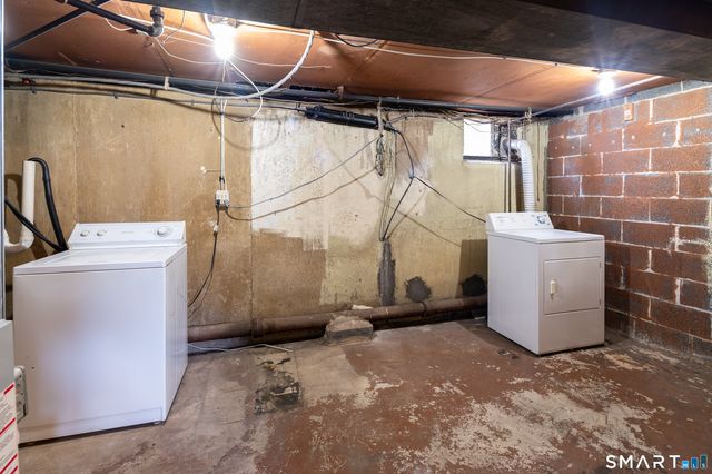 221 Sylvan Knoll Road, Stamford, CT 06902