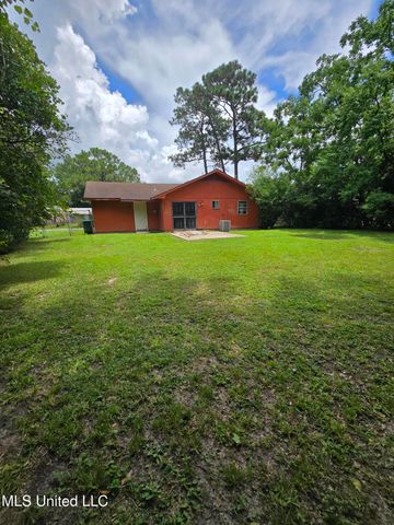 1925 C W Webb Road, Gautier, MS 39553
