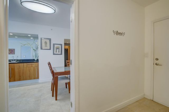 3000 S Ocean Drive 1100, Hollywood, FL 33019