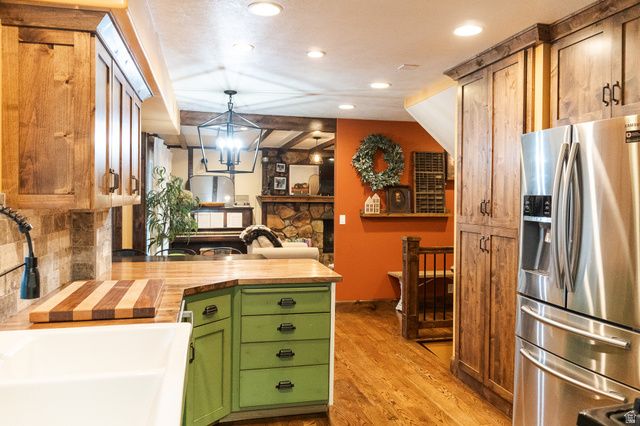 6061 S DEE PARK DR, Taylorsville, UT 84129