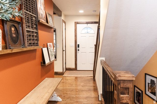 6061 S DEE PARK DR, Taylorsville, UT 84129